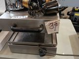 a machine that is sitting on top of a table