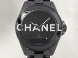 Montre Chanel en céramique noire, avec cadran noir et bracelet noir