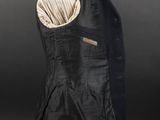 a black vest on a mannequin mannequin mannequin mannequin mannequin mannequin mannequin mannequin mannequin