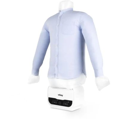 un mannequin vêtu d'une chemise bleue et d'un pantalon blanc
