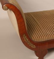 Banquette à chevets renversés, en acajou et placage d'acajou… (photo 6)