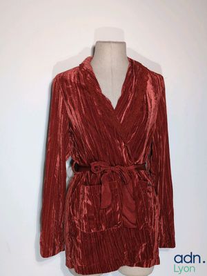 a close up of a dress on a mannequin mannequin mannequin mannequin mannequin mannequin mannequin mannequin