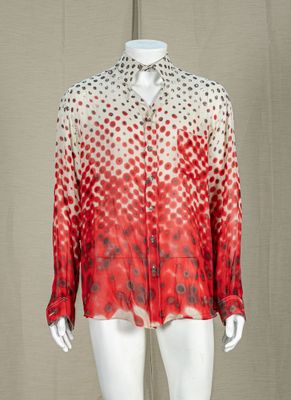 an image of a mannequin mannequin wearing a red and white shirt