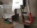 a machine that is sitting on a counter in a kitchen