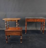 Bureau en acajou et placage d'acajou flammé ouvrant par un t…