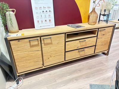 Buffet H&H modèle BRASILIA en placage de chêne portes, niche… - Photo 1