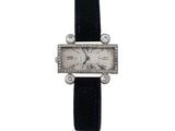 une montre-bracelet de femme ornée de diamants