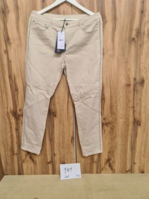 Lot de 20 pantalons femme ? Taille 42