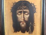tableau représentant Jésus avec une couronne d'épines sur la tête