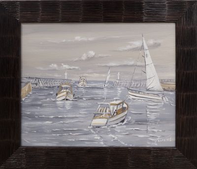 un tableau représentant des voiliers sur l'eau, avec un pont en arrière-plan