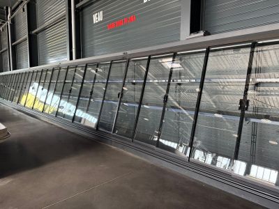 6 vitrines réfrigérées libre service CAREL à 3 compartiments…