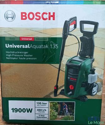 Nettoyeur haute pression Bosch Universal Aquatank 130