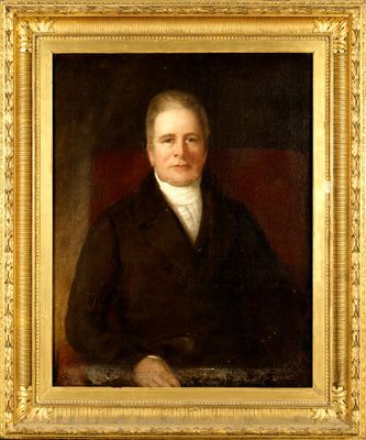 portrait d'un homme en manteau noir et chemise blanche