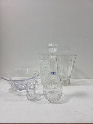 Paire De Doubles Bougeoirs Anciens En Cristal - Modèle à Double Feux Joliment Moulé