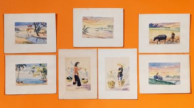 Plusieurs aquarelles représentant des personnes et des animaux sont accrochées au mur.