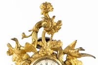 Horloge de cheminée, ornée d'une scène de chasse, en bronze … (photo 6)
