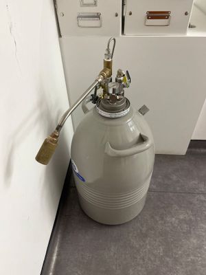 Réservoir d'azote liquide