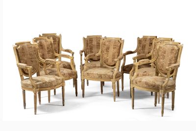 lot de six fauteuils de style Louis XVI à assise rembourrée