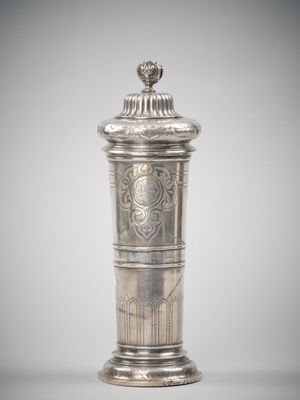 RUSSIE Importante coupe couverte de présent en argent 84 zol…