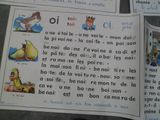 une photo d'un livre contenant des images d'animaux et des mots