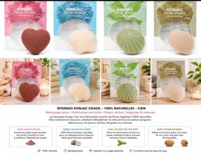 différents types d'éponges de bain dans un sac posé sur une table