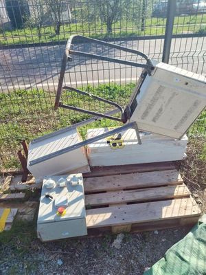 Lot de 4 compteurs de chantier (vendu dans l'état, non testé… - Photo 1