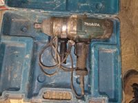 T33: Clef à choc MAKITA, phare de chantier, scie sabre EINHE… (photo 2)