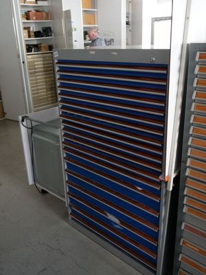 2 Meubles DE Rangement Genre Tiro-Clas, 19 Tiroirs, Dimensio…