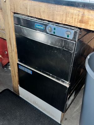Lave-verres EUROCHEF - vente judiciaire suite à LJS d'un bar…