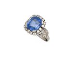 une bague en saphir et diamant