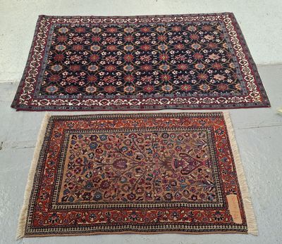 Lot de 2 tapis. Dim. 162 x 98 cm et 108 x 74 cm. - Photo 1