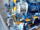a picture of a machine that is sitting on a pallet