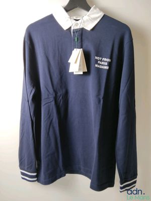 polo bleu marine à manches longues, avec col et poignets blancs
