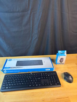 Lot d’un clavier 230 Wirless et une souris 280 silent wirles…