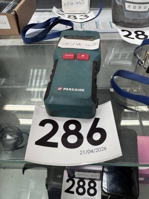 Un détecteur de métaux PARKSIDE