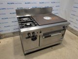 une photo d'une plaque de cuisson en acier inoxydable équipée de deux feux