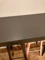 UNE TABLE MANGE DEBOUT NOIRE SUR ROULETTES DIMENSION 277 X 6… (photo 3)