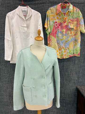Lot comprenant un veste en lainage bleu ciel BURTON (taille 40 à ...