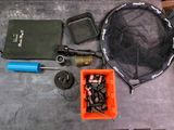 many items that are sitting on a table together