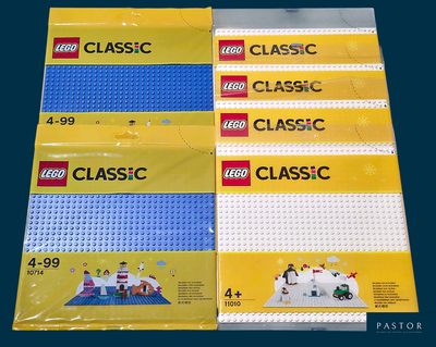 a lot of legos that are on the table