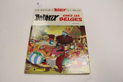une image représentant une photo d'un livre posé sur une table