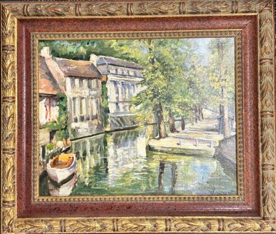 une peinture à l'huile représentant un bateau sur une rivière, avec des bâtiments en arrière-plan
