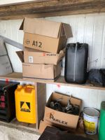 -Stock composé de produits de traitement, de quincaillerie, … (photo 2)