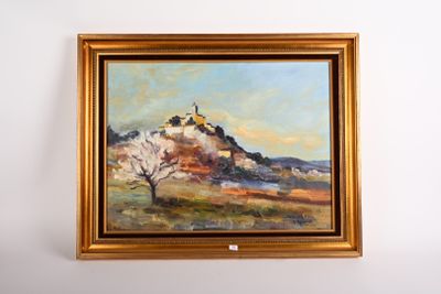 un tableau sur le mur d'une pièce avec un tableau sur le mur