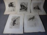 quatre dessins en noir et blanc représentant un chien et un chat sur une feuille de papier