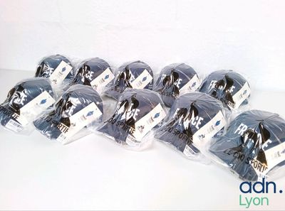Lot de 10 casquettes - LE COQ SPORTIF - FRANCE - Taille univ…