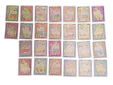 beaucoup de cartes avec des photos de personnes