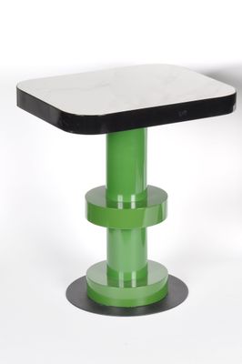 Saar Zafrir : Table type chevet. - Photo 1