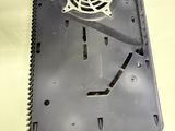 un ventilateur posé sur une table