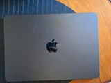 Ordinateur portable Apple MacBook Pro avec écran Retina et étui Retina